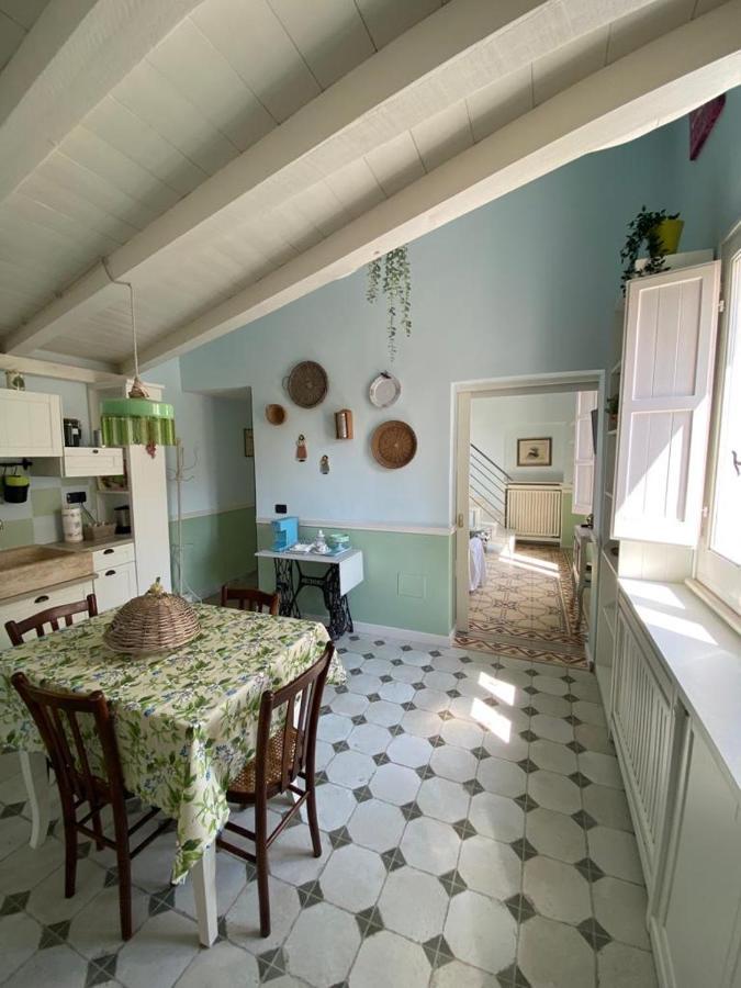 Piazzetta San Domenico Apartment Монополи Екстериор снимка
